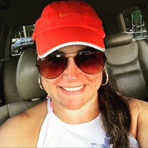 Meet your Posher, Cindy